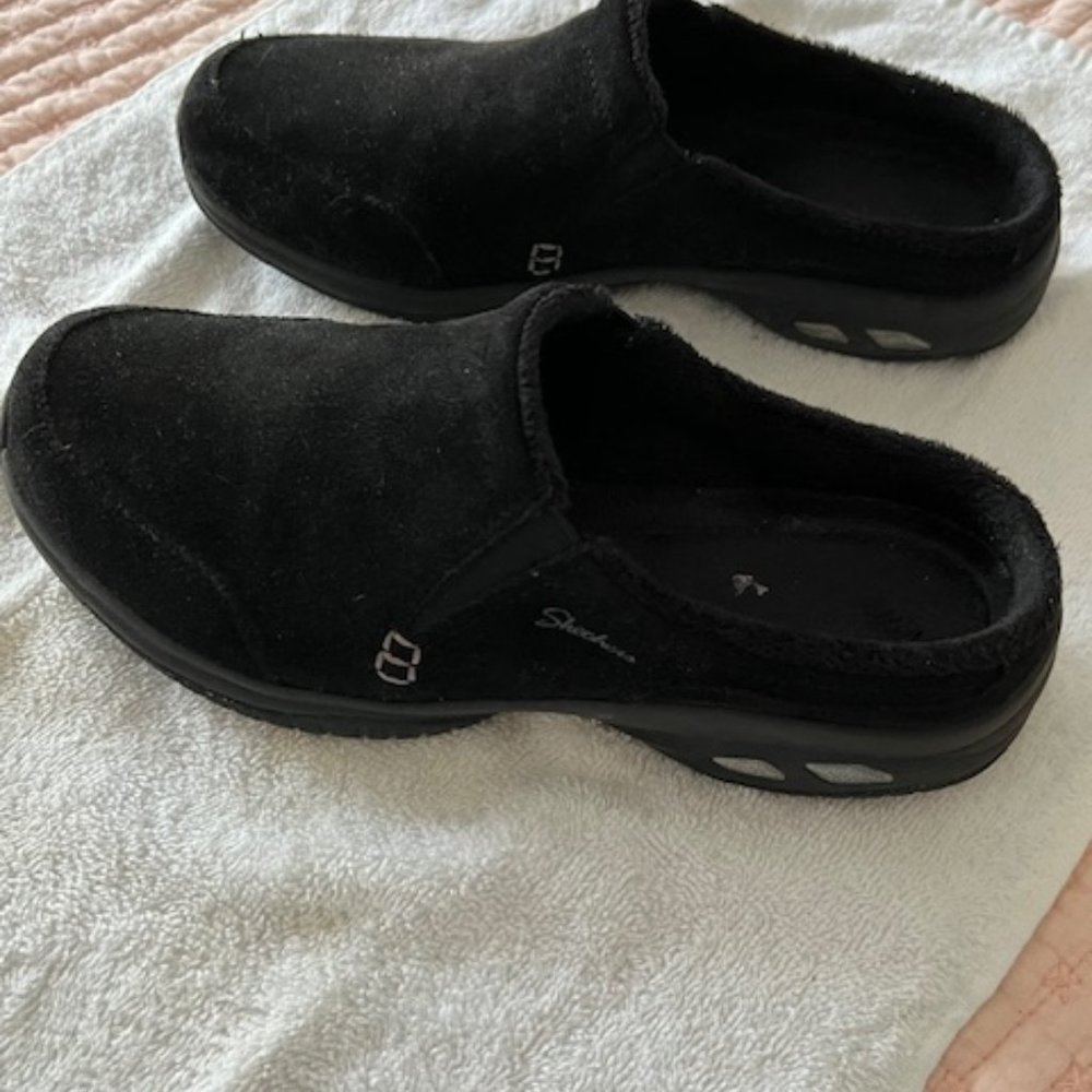 Sketchers Womens mule size 9 Black